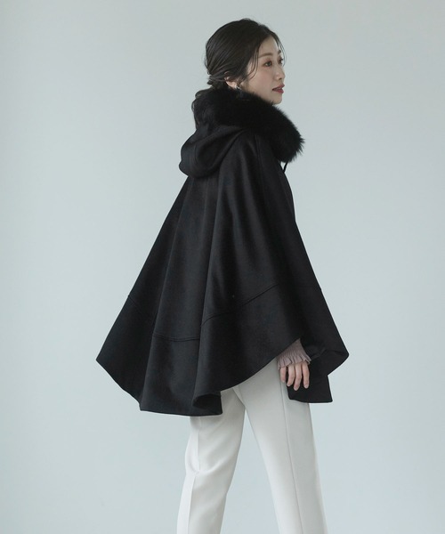 (極美品)BALMAIN カシミヤ ポンチョ ケープ コート ブラック Merfirge ポンチョ ケープ カシミヤ ウール SAGA フォックス ファー付