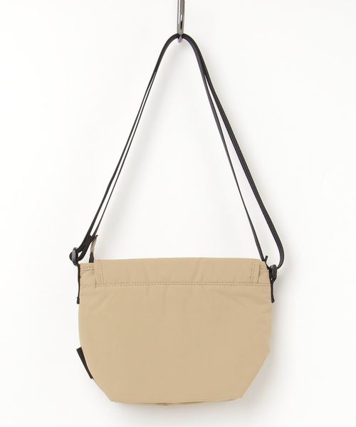 Un coeur（アンクール）の「【Un coeur/アンクール】DIC shoulder 141133（ショルダーバッグ・メンズ・ブラック/ベージュ/ネイビー/カーキ・FREE）」の5枚目の写真