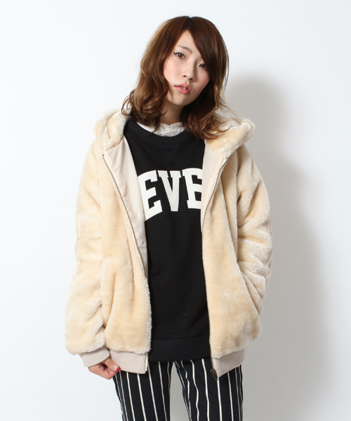 WEGO(ウィゴー)の「WEGO/フェイクファーフードブルゾン(ブルゾン・レディース・アイボリー/ブラック・FREE)」の15枚目の写真