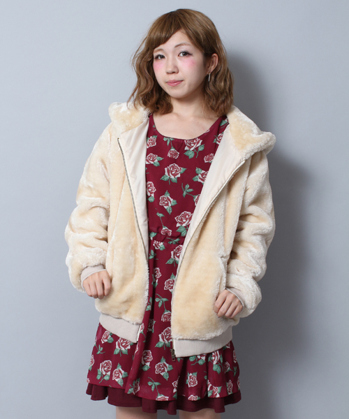 WEGO(ウィゴー)の「WEGO/フェイクファーフードブルゾン(ブルゾン・レディース・アイボリー/ブラック・FREE)」の20枚目の写真