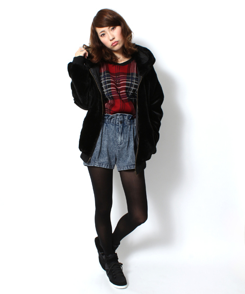 WEGO（ウィゴー）の「WEGO/フェイクファーフードブルゾン（ブルゾン・レディース・ブラック/アイボリー・FREE）」の8枚目の写真