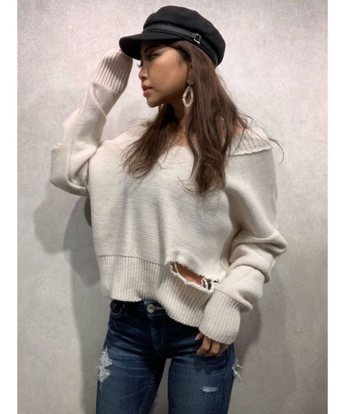 GYDA（ジェイダ）の「VネックダメージニットTOPS（ニット/セーター・レディース・ベージュ/カーキ/ピンク/アイボリー・FREE）」の7枚目の写真