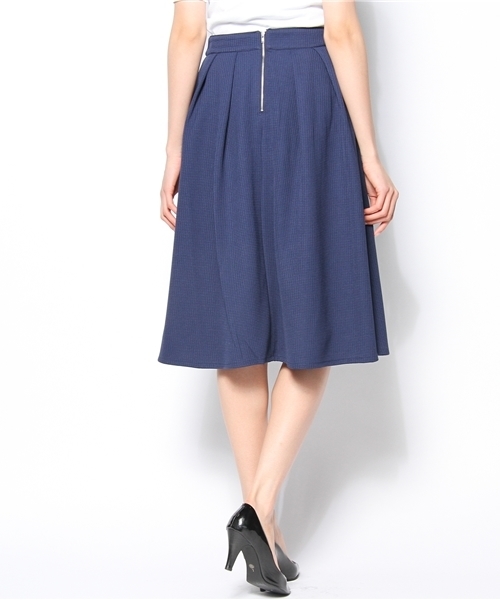 ROSE BUD（ローズバッド）の「S-LSK-14104  BACK ZIP TUCK SKIRT（スカート・レディース・ホワイト/セージグリーン/ネイビー・2/1）」の8枚目の写真