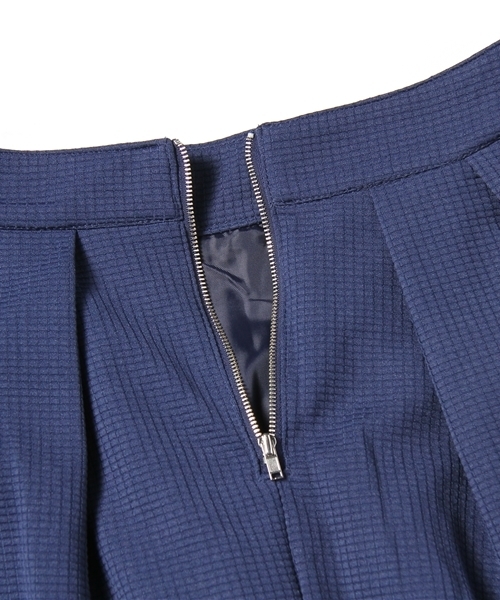 ROSE BUD（ローズバッド）の「S-LSK-14104  BACK ZIP TUCK SKIRT（スカート・レディース・ホワイト/セージグリーン/ネイビー・2/1）」の11枚目の写真