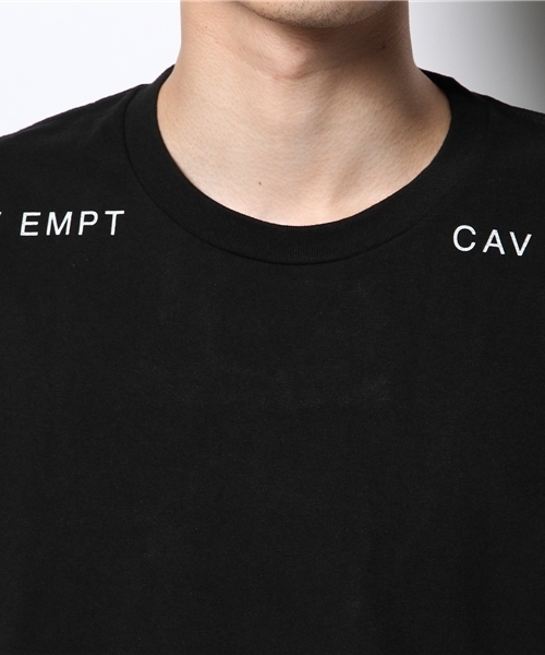 BEAMS T（ビームスティー）の「C.E / ICON L/S（Tシャツ/カットソー・メンズ・ホワイト/ブラック・MEDIUM/LARGE/SMALL）」の12枚目の写真