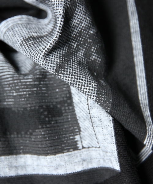 BEAMS T（ビームスティー）の「C.E / ICON L/S（Tシャツ/カットソー・メンズ・ホワイト/ブラック・MEDIUM/LARGE/SMALL）」の8枚目の写真