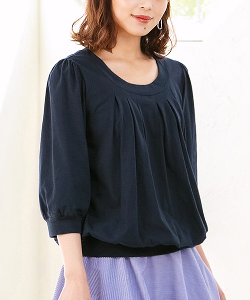 BELLUNA(ベルーナ)の「綿100%ふんわり胸元タックカットソー(Tシャツ/カットソー・レディース・オフホワイト/カーキ/ミント/ネイビー/ブラック/サーモンピンク/チャコール/ブルーグリーン/ブラウン系その他/モカ/パープル系その他・MEDIUM/LARGE/X-LARGE)」の9枚目の写真
