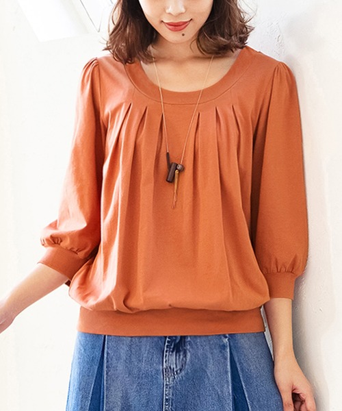 BELLUNA(ベルーナ)の「綿100%ふんわり胸元タックカットソー(Tシャツ/カットソー・レディース・オフホワイト/カーキ/ミント/ネイビー/ブラック/サーモンピンク/チャコール/ブルーグリーン/ブラウン系その他/モカ/パープル系その他・MEDIUM/LARGE/X-LARGE)」の11枚目の写真