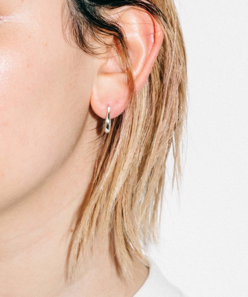 X Girl エックスガール の Mini Hoop Earrings ピアス 両耳用 Wear