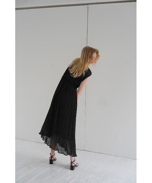 CLANE（クラネ）の「DOT JACQUARD PLEAT ONE PIECE（ワンピース）」 - WEAR