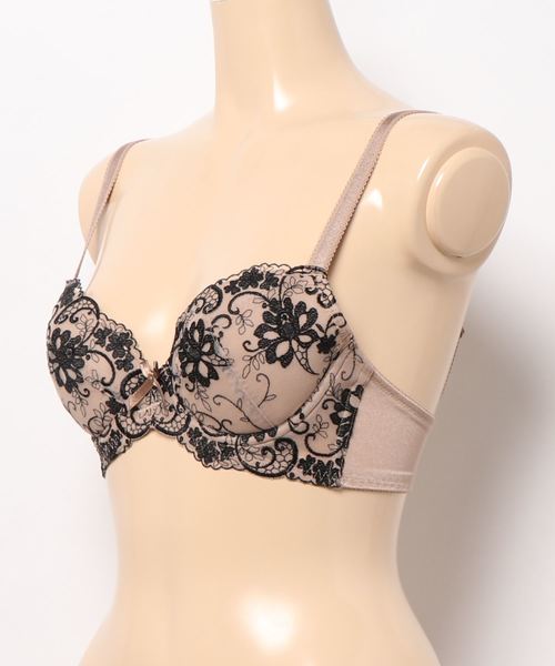 Triumph(トリンプ)の「トリンプ AC004 ブラジャー A-Dカップ(ブラジャー・レディース・ブラック/ベージュ/ブルー・B70/C70/D70/B75/A70/A75/C75/D75/B80/C80/D80/A80/B85/C85/D85)」の4枚目の写真