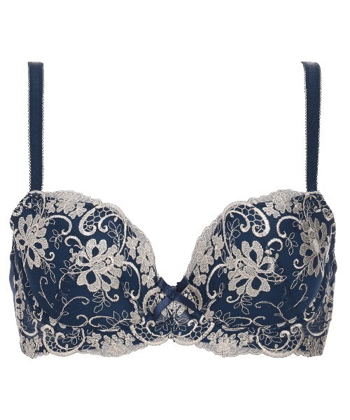 Triumph(トリンプ)の「トリンプ AC004 ブラジャー A-Dカップ(ブラジャー・レディース・ブラック/ベージュ/ブルー・B70/C70/D70/B75/A70/A75/C75/D75/B80/C80/D80/A80/B85/C85/D85)」の3枚目の写真