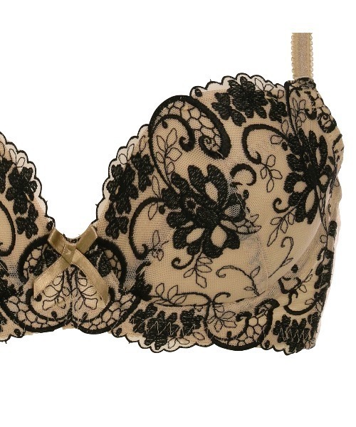 Triumph(トリンプ)の「トリンプ AC004 ブラジャー A-Dカップ(ブラジャー・レディース・ブラック/ベージュ/ブルー・B70/C70/D70/B75/A70/A75/C75/D75/B80/C80/D80/A80/B85/C85/D85)」の10枚目の写真