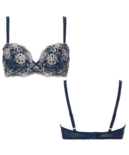 Triumph(トリンプ)の「トリンプ AC004 ブラジャー A-Dカップ(ブラジャー・レディース・ブラック/ベージュ/ブルー・B70/C70/D70/B75/A70/A75/C75/D75/B80/C80/D80/A80/B85/C85/D85)」の12枚目の写真