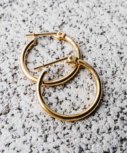 Pledge（プレッジ）の「Pledge（プレッジ）/フープ ピアス（ペア）（ピアス（両耳用）・メンズ・ゴールド/ブラック/シルバー・FREE）」の3枚目の写真