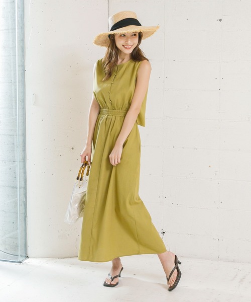 KOBE LETTUCE(コウベレタス)の「スクエアトゥトングミュールヒールサンダル(サンダル・レディース・ブラウン/グレイッシュベージュ/ブラック/オフホワイト・LL/L/S/M)」の8枚目の写真