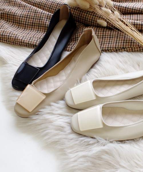 AmiAmi（アミアミ）の「ソフトレザースクエアトゥフラットパンプス（パンプス・レディース・ブラック/ベージュ/オリーブ/アイボリー/パイソン・LL/S/M/L）」の18枚目の写真