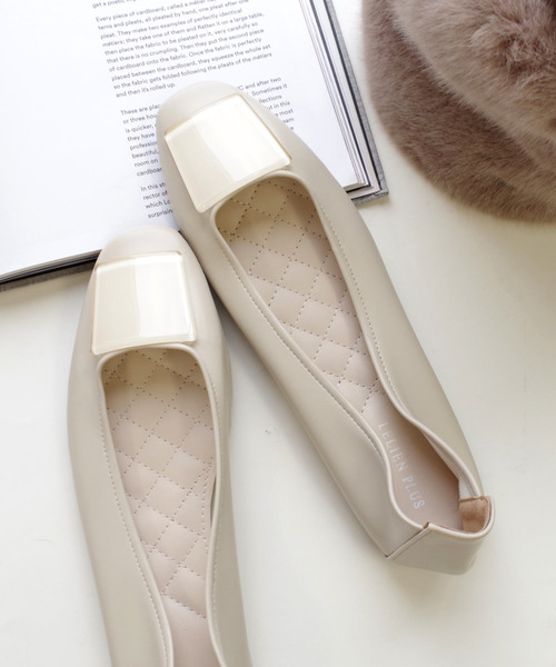 AmiAmi（アミアミ）の「ソフトレザースクエアトゥフラットパンプス（パンプス・レディース・ブラック/ベージュ/オリーブ/アイボリー/パイソン・LL/S/M/L）」の22枚目の写真