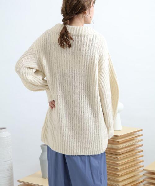 SENSE OF PLACE by URBAN RESEARCH（センスオブプレイスバイアーバンリサーチ）の「アゼルーズアイレットセーター（ニット/セーター・レディース・ブラック/ピンク/グリーン/アイボリー・FREE）」の5枚目の写真