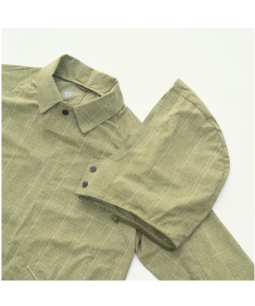 DESCENTE PAUSE（デサントポーズ）の「フーデッドコート