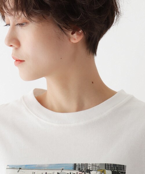 AG by aquagirl(エージーバイアクアガール)の「◆【AG by Karen】コラボフォトロンT(Tシャツ/カットソー・レディース・ホワイト系その他/ホワイト系その他6/ホワイト系・38/36)」の5枚目の写真