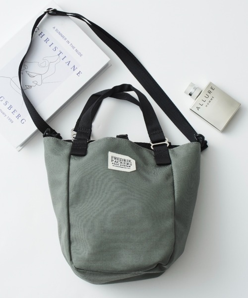 FREDRIK PACKERS(フレドリックパッカーズ)の「【FREDRIK PACKERS】1000D MISSION TOTE XS 2WAYミニトート ショルダー付 フレドリックパッカーズ(ハンドバッグ・レディース・ブラック/ベージュ/オリーブ/レオパード/グレー/ホワイト/マルチ/グリーン/ネイビー/ブラック系3/ブラック系2/ブラック系1/ネイビー系2・FREE)」の6枚目の写真