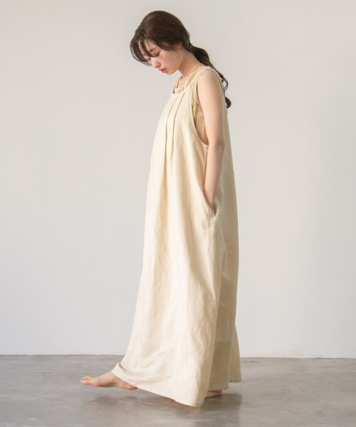 Kastane(カスタネ)の「リネンタックキャミワンピース(ワンピース・レディース・オレンジ/アイボリー/グリーン系その他・1/2)」の9枚目の写真