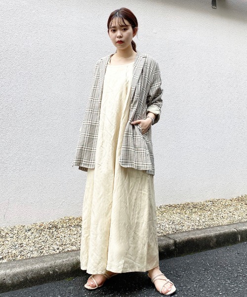 Kastane(カスタネ)の「リネンタックキャミワンピース(ワンピース・レディース・オレンジ/アイボリー/グリーン系その他・1/2)」の19枚目の写真