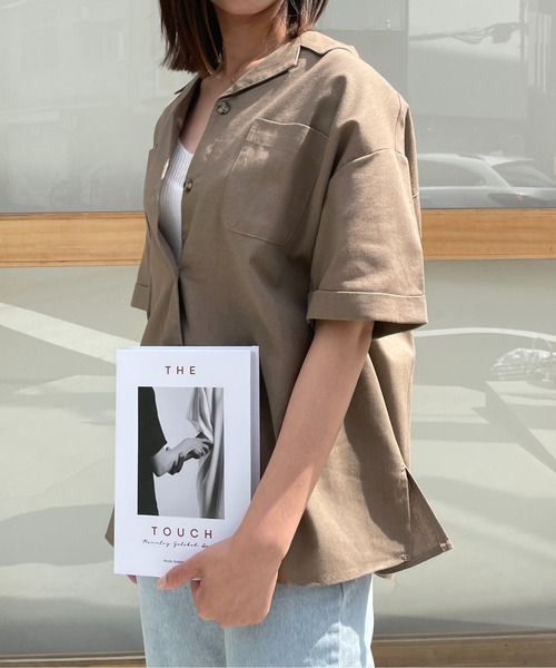 Meli rich（メリーリッチ）の「ポケット付き。ゆったりリネンオープンカラーシャツ（シャツ/ブラウス・レディース・ブラック/ベージュ/ライトグリーン/モカ/ナチュラル/ブラウン/カーキ/アイボリー/ブラック系・MEDIUM）」の14枚目の写真