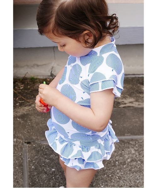 quoti use fith（クゥオティ　ユース　フィス）の「リンゴ柄 ガールズセットアップ（水着・キッズ・ブラック/ブルー/レッド・80/120/100/110/130/90）」の10枚目の写真