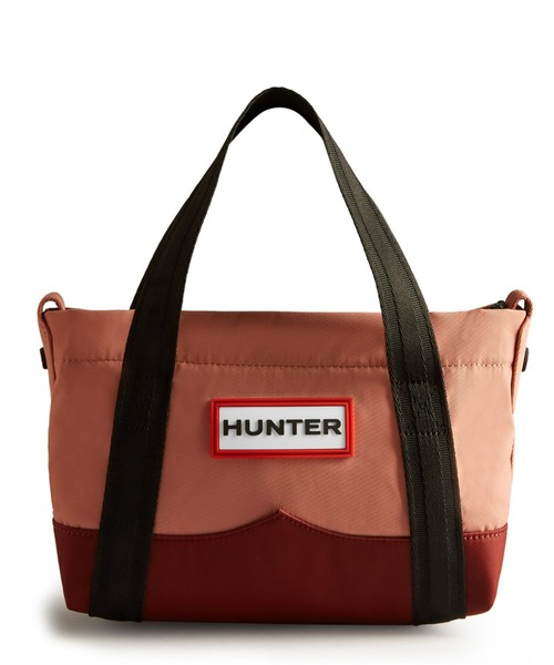 HUNTER（ハンター）の「NYLON TOPCLIP TOTE MINI（トートバッグ・レディース・ネイビー/ブラック系その他/ピンク系その他/ブラック/ピンク/イエロー/ダークオリーブ・FREE）」の7枚目の写真