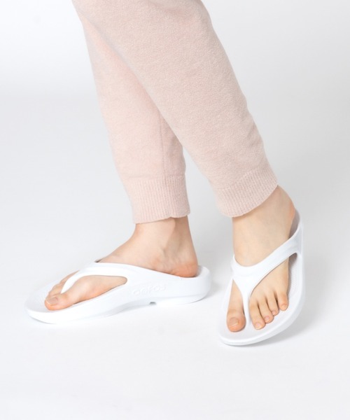 美品箱付き☆PRADA【プラダ】スクエア ビジュー アクセサリー パンプス 黒