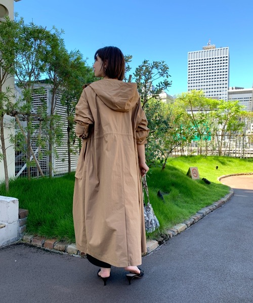 LOUNGEDRESS(ラウンジドレス)の「BIGマンパ(マウンテンパーカー・レディース・ブラック/キャメル・FREE)」の19枚目の写真