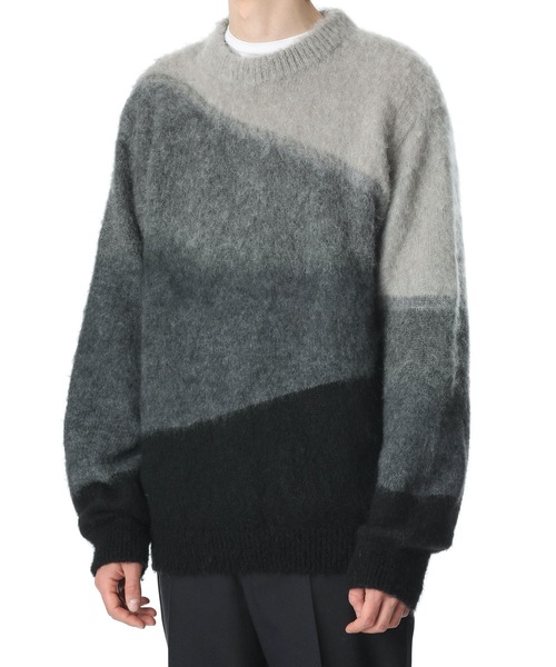 KAZUYUKI KUMAGAI ATTACHMENT（カズユキクマガイアタッチメント）の「MOHAIR WOOL KINT INTARSIA-KINT SWEATER（ニット/セーター・メンズ・ブラック/ブルー・1/3）」の21枚目の写真
