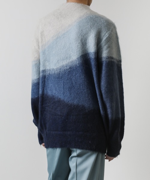 KAZUYUKI KUMAGAI ATTACHMENT（カズユキクマガイアタッチメント）の「MOHAIR WOOL KINT INTARSIA-KINT SWEATER（ニット/セーター・メンズ・ブラック/ブルー・1/3）」の11枚目の写真