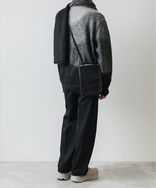 KAZUYUKI KUMAGAI ATTACHMENT（カズユキクマガイアタッチメント）の「MOHAIR WOOL KINT INTARSIA-KINT SWEATER（ニット/セーター・メンズ・ブラック/ブルー・1/3）」の16枚目の写真