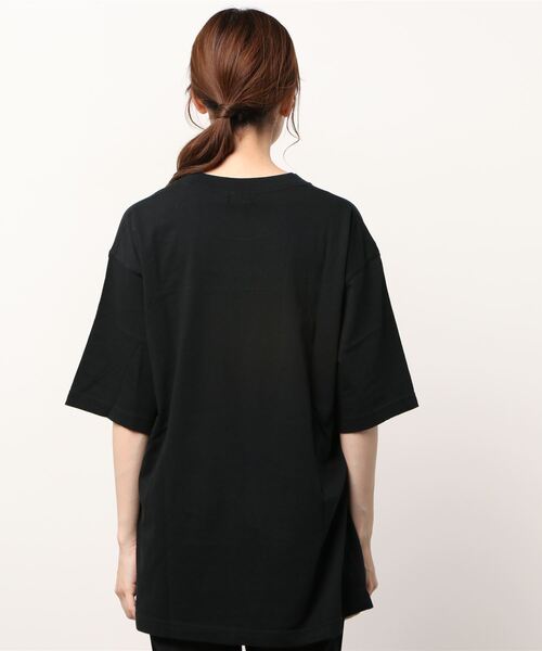 HYSTERIC GLAMOUR（ヒステリックグラマー）の「UNTAMED YOUTH DIARY オーバーサイズTシャツ（Tシャツ/カットソー・レディース・ホワイト/ブラック/ネイビー・FREE）」の7枚目の写真