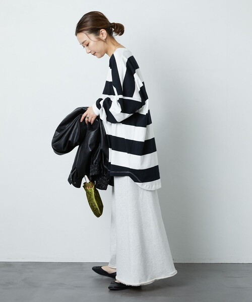 FREAK'S STORE（フリークスストア）の「▽【WEB限定】ワイドボーダーTシャツ（Tシャツ/カットソー・レディース・ブラック×パープル/ライトグレー系/グリーン系その他/ブラック×ホワイト/ブラック×ベージュ/ブルー/ブラウン/ラベンダー・ﾌﾘ-）」の10枚目の写真