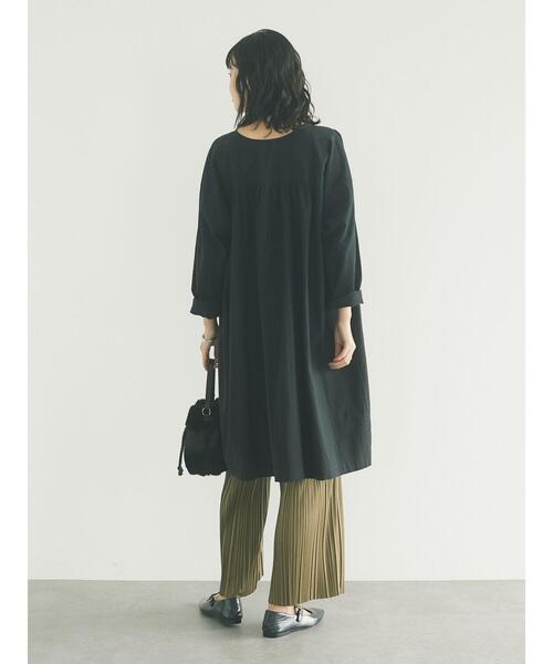 CRAFT STANDARD BOUTIQUE（クラフトスタンダードブティック）の「Vネックギャザーワンピース　＊◇（ワンピース・レディース・テラコッタ/ブラック/モカ/マスタード・FREE）」の15枚目の写真