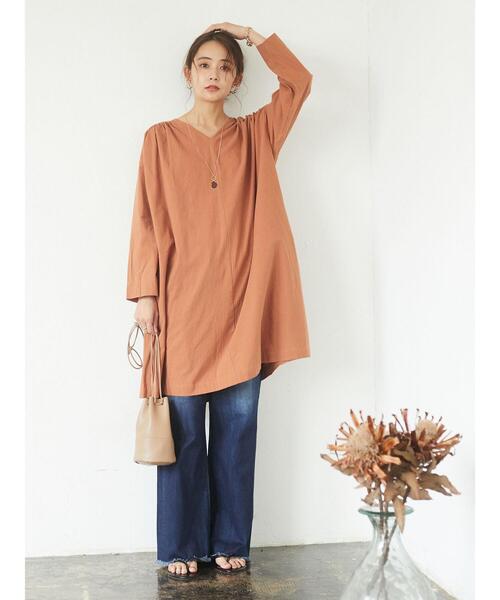 CRAFT STANDARD BOUTIQUE（クラフトスタンダードブティック）の「Vネックギャザーワンピース　＊◇（ワンピース・レディース・テラコッタ/ブラック/モカ/マスタード・FREE）」の17枚目の写真