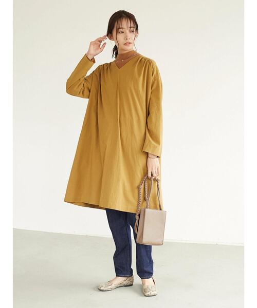 CRAFT STANDARD BOUTIQUE（クラフトスタンダードブティック）の「Vネックギャザーワンピース　＊◇（ワンピース・レディース・テラコッタ/ブラック/モカ/マスタード・FREE）」の19枚目の写真