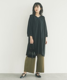 Vネックギャザーワンピース　＊◇