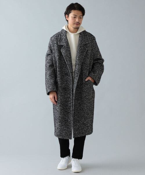 BRILLA per il gusto(ブリッラペルイルグースト)の「PALTO / ヘリンボーン 4ボタンダブル ベルテッドコート(トレンチコート・メンズ・ブラック・46/44/48)」の4枚目の写真