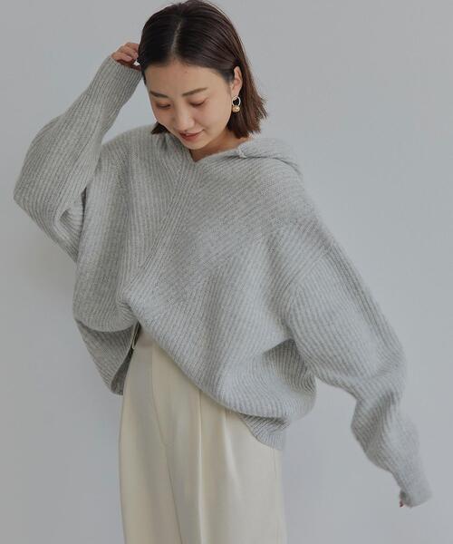 green label relaxing（グリーンレーベルリラクシング）の「HAMILTON ハミルトン ALP アゼ フード プルオーバー ニット（ニット/セーター・レディース・ホワイト/ライトグレー/ベージュ・FREE）」の2枚目の写真