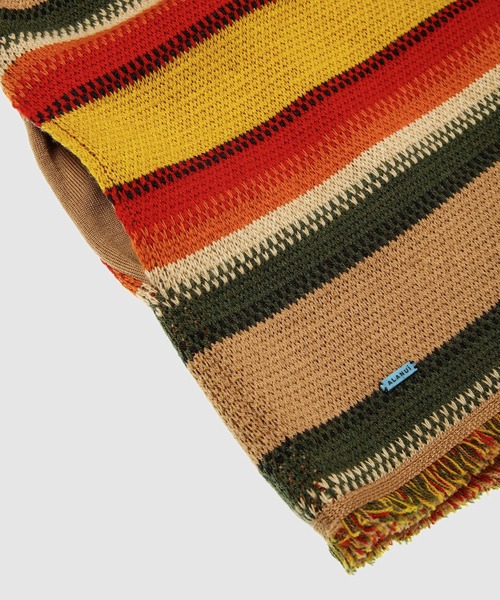 ALANUI(アラヌイ)の「THE PEANUTS GAUCHOS CARDIGAN(カーディガン/ボレロ・メンズ・マルチ・LARGE)」の4枚目の写真