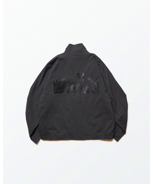 WHIZLIMITED（ウィズリミテッド）の「DRIZZER JACKET（ブルゾン・メンズ・ベージュ/チャコール/ブルー・LARGE/MEDIUM/X-LARGE）」の5枚目の写真