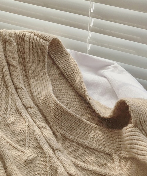 SMILE ORCHID（スマイルオーキッド）の「Vネック配色ニットベスト（ニット/セーター・レディース・グレー/ブルー/グレイッシュベージュ・FREE）」の7枚目の写真