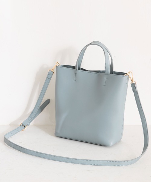 Newlyme（ニューリーミー）の「コンパクト2wayミディショルダーバッグ（ショルダーバッグ・レディース・ブラック/モカ/ライトグレー/ライトブルー/ピンク/カーキ/シルバー/アイボリー/サーモンピンク/セージグリーン/キャメル/ラベンダー・FREE）」の17枚目の写真