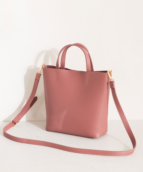 Newlyme（ニューリーミー）の「コンパクト2wayミディショルダーバッグ（ショルダーバッグ・レディース・ブラック/モカ/ライトグレー/ライトブルー/ピンク/カーキ/シルバー/アイボリー/サーモンピンク/セージグリーン/キャメル/ラベンダー・FREE）」の18枚目の写真