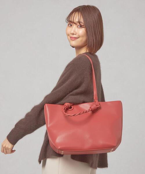 closet story(クローゼットストーリー)の「<closet story(クローゼットストーリー)>ネジリハンドル トートバッグ(トートバッグ・レディース・モカ/オレンジ系その他・FREE)」の11枚目の写真